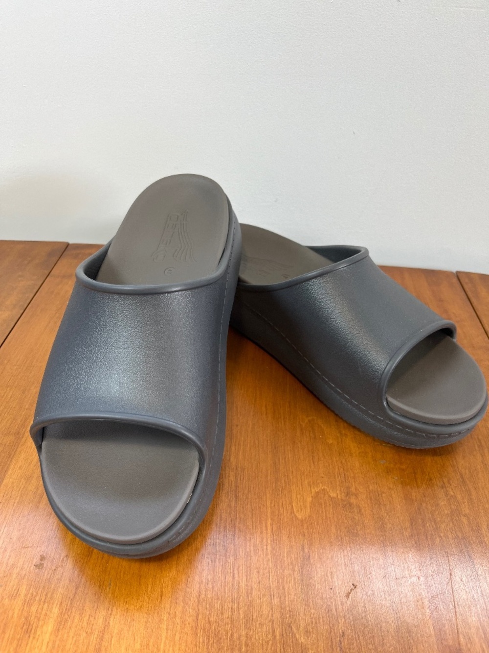 Dansko Devyn Recovery Slide Sandals sz 42 Lightweight Support Comfort - Picture 4 of 16